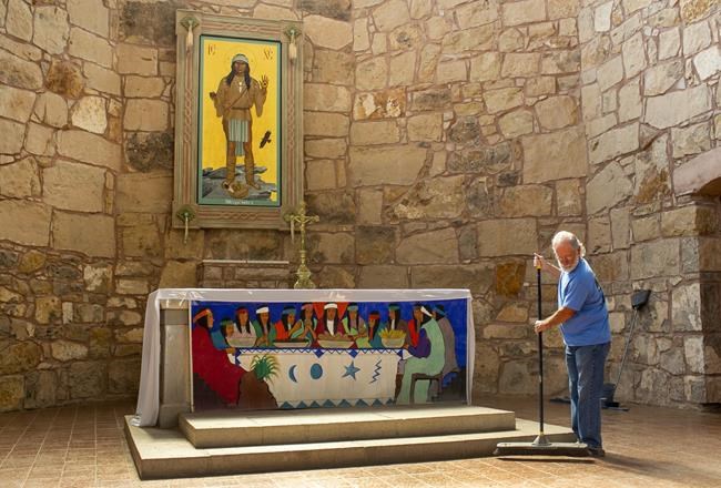 Apache Christ icon controversy sparks debate over Indigenous Catholic faith practices | iNFOnews.ca Apache Christ icon controversy sparks debate over Indigenous Catholic faith practices | iNFOnews.ca