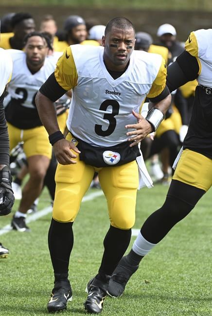 Russell Wilson returns to practice at Steelers' training camp | iNFOnews.ca Russell Wilson returns to practice at Steelers' training camp | iNFOnews.ca