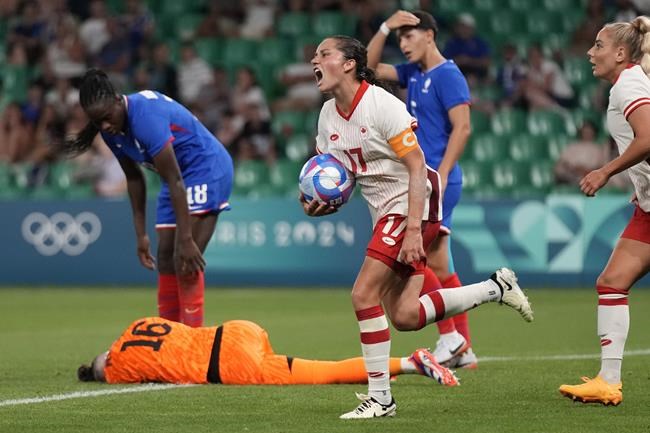 Canada beats Colombia 1-0 in Olympic women's soccer to advance | iNFOnews.ca