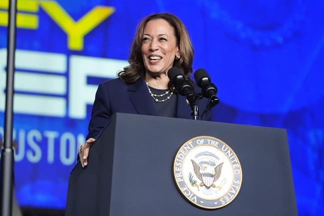 Donald Trump falsely suggests Kamala Harris misled voters about her race | iNFOnews.ca Donald Trump falsely suggests Kamala Harris misled voters about her race | iNFOnews.ca
