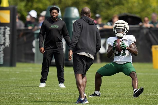 Tarik Cohen informs Jets that he's ending his comeback and retiring from playing | iNFOnews.ca Tarik Cohen informs Jets that he's ending his comeback and retiring from playing | iNFOnews.ca