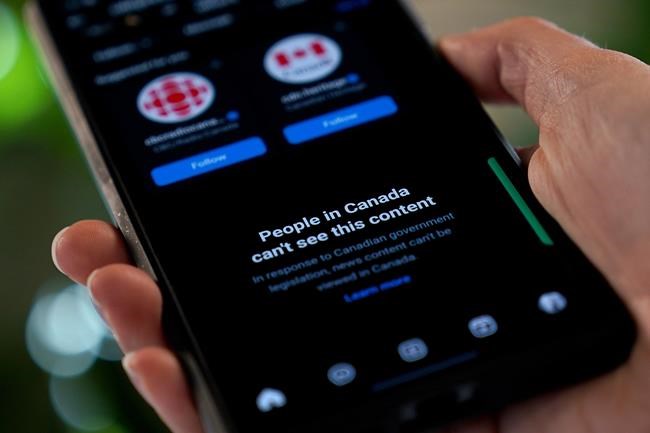 Canadian news engagement down significantly one year after Meta's ban: study | iNFOnews.ca Canadian news engagement down significantly one year after Meta's ban: study | iNFOnews.ca