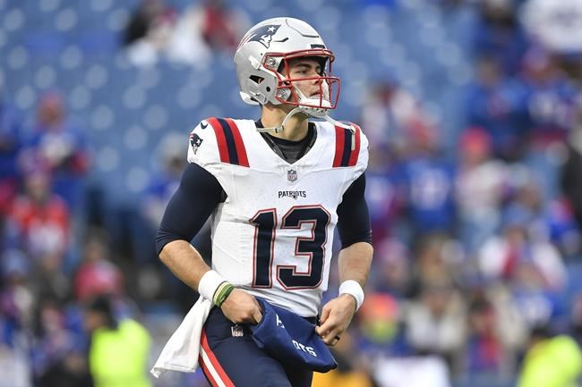 Canadian quarterback Nathan Rourke signs with NFL's Atlanta Falcons | iNFOnews.ca