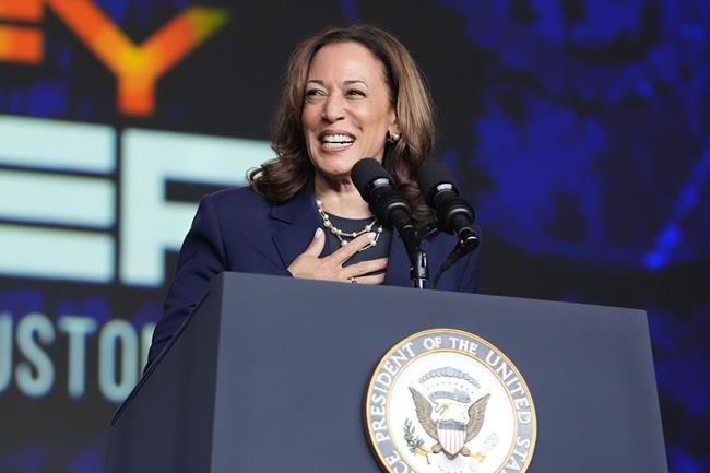 Kamala Harris is interviewing six potential vice president picks this weekend, AP sources say | iNFOnews.ca