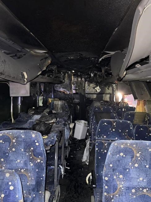 Baseball team's charter bus catches fire in Iowa; no one is hurt | iNFOnews.ca