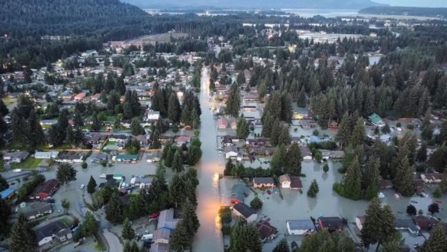 An estimated 290 residences damaged by flooding from lake dammed by Alaska glacier, officials say | iNFOnews.ca An estimated 290 residences damaged by flooding from lake dammed by Alaska glacier, officials say | iNFOnews.ca