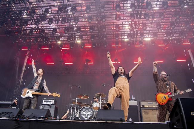 Alexisonfire’s MacNeil on sobriety, new music and playing bigger venues | iNFOnews.ca Alexisonfire’s MacNeil on sobriety, new music and playing bigger venues | iNFOnews.ca