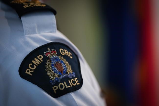 Man arrested after Langley, B.C., RCMP officer hit and injured by vehicle | iNFOnews.ca