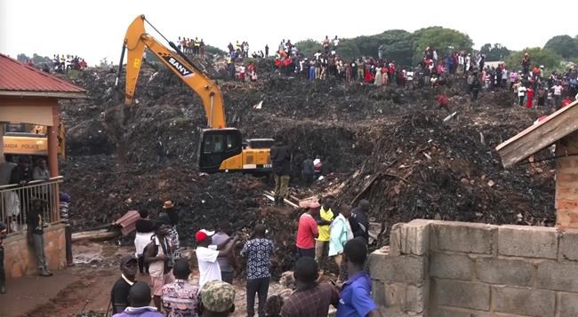 Rubbish collapses at landfill site in Uganda's capital, killing at least 18 people | iNFOnews.ca Rubbish collapses at landfill site in Uganda's capital, killing at least 18 people | iNFOnews.ca