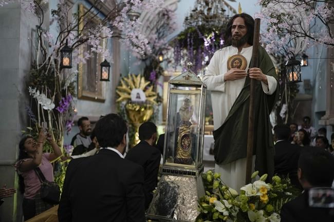 Catholic devotees honor St Jude's relic with watery procession through Mexico's Xochimilco canals | iNFOnews.ca Catholic devotees honor St Jude's relic with watery procession through Mexico's Xochimilco canals | iNFOnews.ca