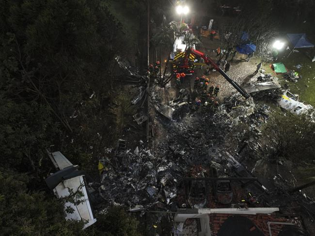 Brazil buries pilot who died in plane crash that killed 62, as questions remain about its cause | iNFOnews.ca Brazil buries pilot who died in plane crash that killed 62, as questions remain about its cause | iNFOnews.ca