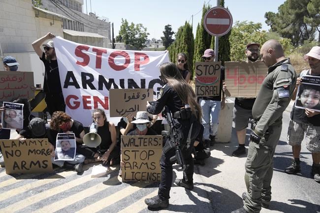 Israel-Hamas war latest: Mediators strike hopeful note after two-day cease-fire talks | iNFOnews.ca