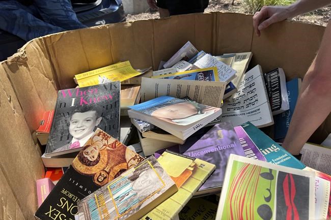 Discarded gender and diversity books trigger a new culture clash at a Florida college | iNFOnews.ca