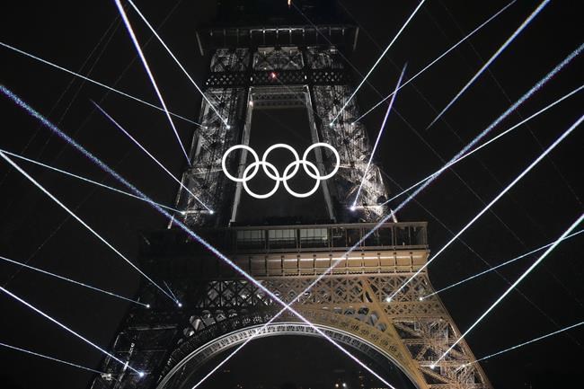 French DJ and LGBTQ+ icon carries Paralympic torch to defy hate she endured over Olympics ceremony | iNFOnews.ca French DJ and LGBTQ+ icon carries Paralympic torch to defy hate she endured over Olympics ceremony | iNFOnews.ca