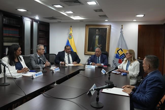 Venezuelan electoral official asserts 'lack of transparency and veracity' in Maduro's re-election | iNFOnews.ca