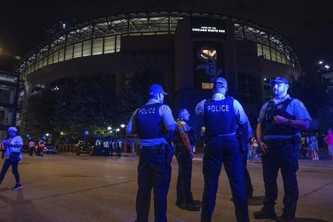 Woman shot at White Sox game sues team and stadium authority | iNFOnews.ca