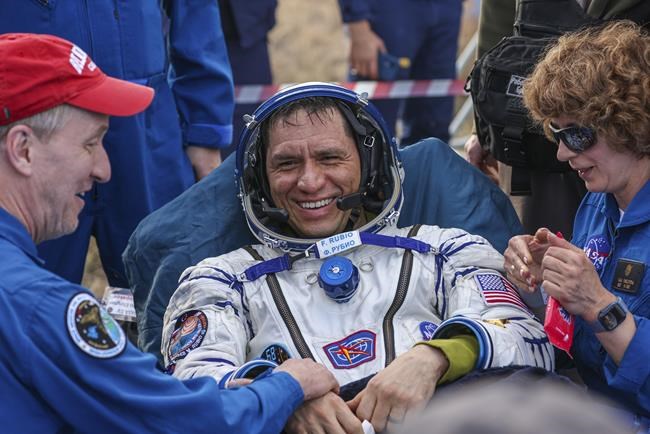 NASA record holder can relate to astronauts stuck in space. He was, too | iNFOnews.ca NASA record holder can relate to astronauts stuck in space. He was, too | iNFOnews.ca