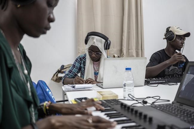 In Senegal’s thriving hip-hop scene, this beatmaker insists women have a seat at the table | iNFOnews.ca