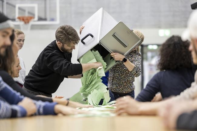 Prosecutors probe allegations of fake voter rolls in Switzerland's vaunted direct democracy | iNFOnews.ca Prosecutors probe allegations of fake voter rolls in Switzerland's vaunted direct democracy | iNFOnews.ca