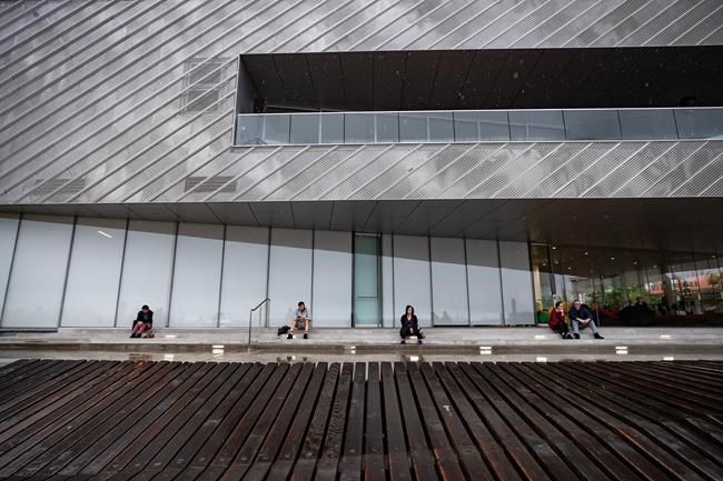 B.C.'s Lind prize for emerging artists gets $1 million donation from family | iNFOnews.ca B.C.'s Lind prize for emerging artists gets $1 million donation from family | iNFOnews.ca