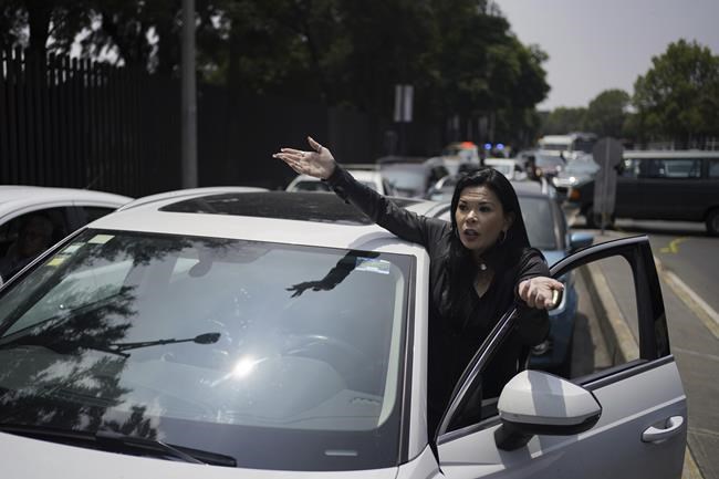 As Mexican protesters block Congress over judicial overhaul, lawmakers head to vote in nearby gym | iNFOnews.ca As Mexican protesters block Congress over judicial overhaul, lawmakers head to vote in nearby gym | iNFOnews.ca