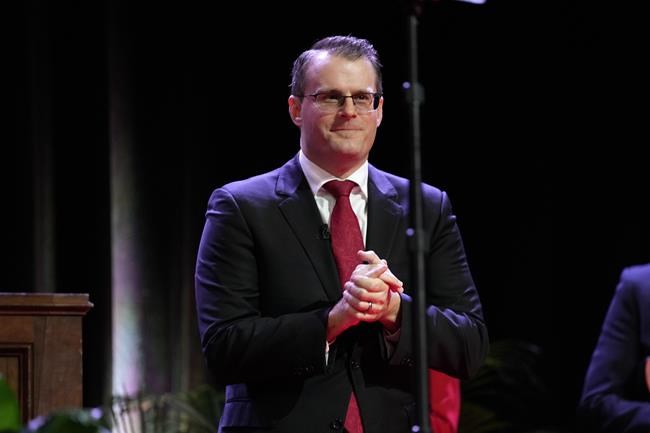 Iowa lieutenant governor resigns to take over state lobby group representing bankers | iNFOnews.ca