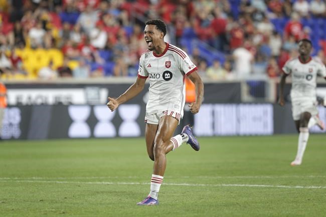 Toronto FC midfielder Kosi Thompson fined by MLS Disciplinary Committee | iNFOnews.ca