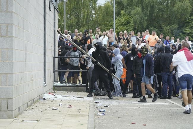 Man sentenced to 9 years in prison following far-right riot at hotel in England | iNFOnews.ca Man sentenced to 9 years in prison following far-right riot at hotel in England | iNFOnews.ca