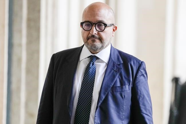 Italy's culture minister resigns after admitting an affair with a ministry consultant | iNFOnews.ca