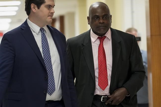Ex-officer's lies led to couple's death in Houston drug raid, prosecutor tells jurors | iNFOnews.ca