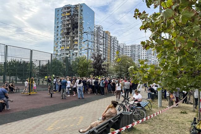 A woman is killed near Moscow after more than 140 Ukrainian drones target Russia, officials say | iNFOnews.ca A woman is killed near Moscow after more than 140 Ukrainian drones target Russia, officials say | iNFOnews.ca
