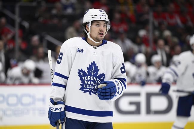 Maple Leafs re-sign forward Nick Robertson to one-year, US$875K contract | iNFOnews.ca Maple Leafs re-sign forward Nick Robertson to one-year, US$875K contract | iNFOnews.ca