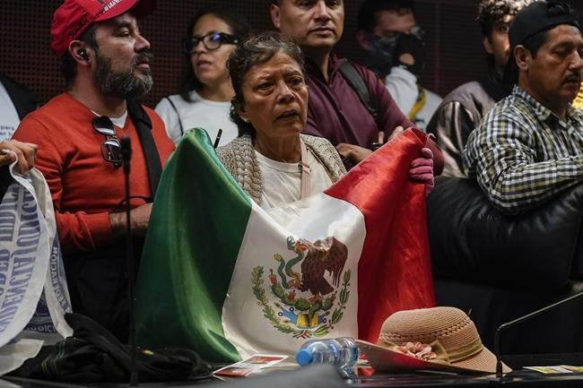 Protesters storm Mexico's Senate after ruling party wins votes for court overhaul | iNFOnews.ca