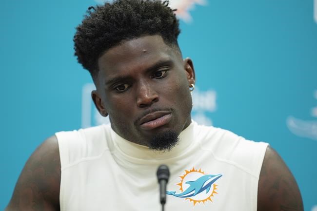 Tyreek Hill says he could have handled his traffic stop better but he still wants the officer fired | iNFOnews.ca