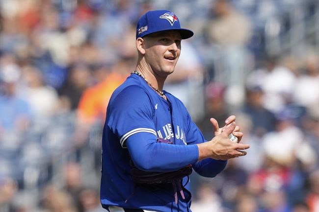 Jays' Francis throws eight no-hit innings but bullpen falters in 6-2 loss to Mets | iNFOnews.ca