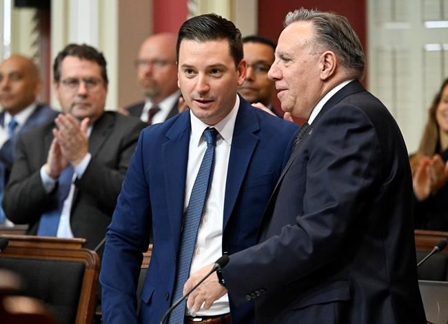 Tipping point: Quebec consumer rights bill to regulate how merchants can ask for tips | iNFOnews.ca Tipping point: Quebec consumer rights bill to regulate how merchants can ask for tips | iNFOnews.ca