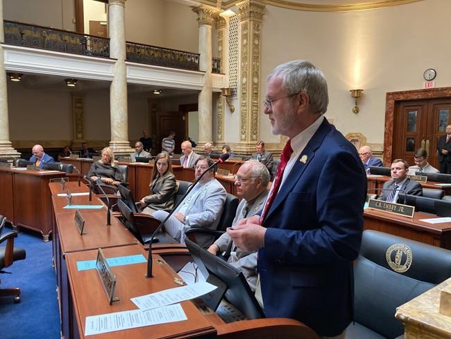 A Kentucky lawmaker has been critically injured in lawn mower accident | iNFOnews.ca A Kentucky lawmaker has been critically injured in lawn mower accident | iNFOnews.ca