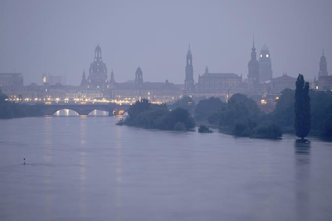 Cities in Central Europe reinforce riverbanks ahead of more flooding | iNFOnews.ca