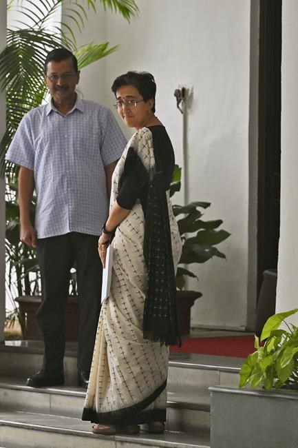 New Delhi's top elected official resigns after being released on bail in a bribery case | iNFOnews.ca New Delhi's top elected official resigns after being released on bail in a bribery case | iNFOnews.ca