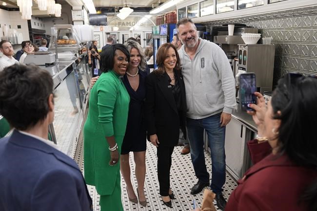 The Latest: Trump targets his base and Harris goes after moderates as early voting numbers rise | iNFOnews.ca The Latest: Trump targets his base and Harris goes after moderates as early voting numbers rise | iNFOnews.ca