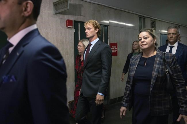 Potential jurors are questioned in the trial of a man who used a chokehold on a subway panhandler | iNFOnews.ca Potential jurors are questioned in the trial of a man who used a chokehold on a subway panhandler | iNFOnews.ca
