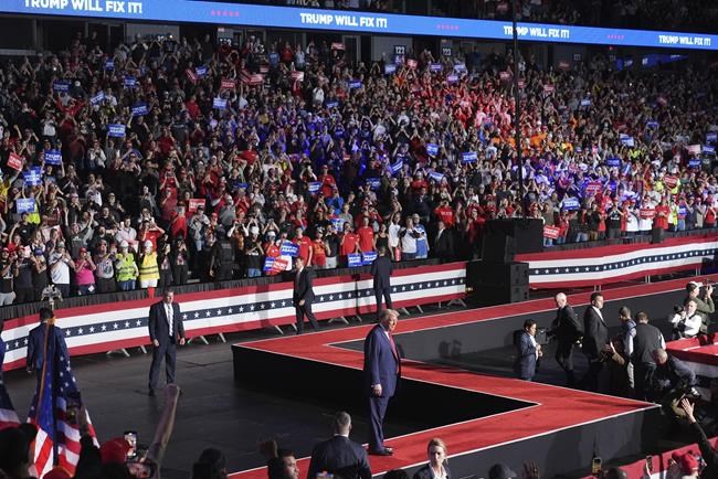 Empty seats become a more common sight at Trump's final rallies | iNFOnews.ca Empty seats become a more common sight at Trump's final rallies | iNFOnews.ca