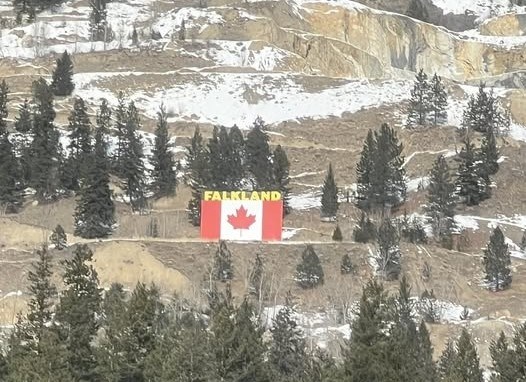 iN PHOTOS: Canadian flags flying proudly in Kamloops, Okanagan | iNFOnews.ca
