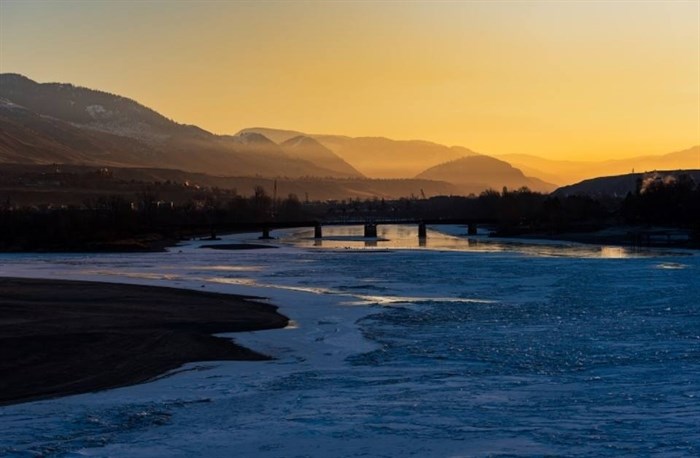 iN PHOTOS: Rays of light push through dreary cloud cover in Okanagan, Kamloops | iNFOnews.ca