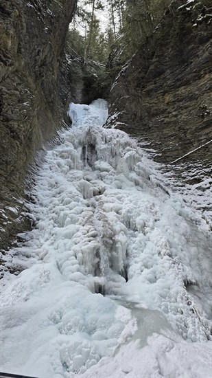 iN PHOTOS: Cold snap freezes waterfall, creates ice art in Kamloops, Okanagan | iNFOnews.ca iN PHOTOS: Cold snap freezes waterfall, creates ice art in Kamloops, Okanagan | iNFOnews.ca
