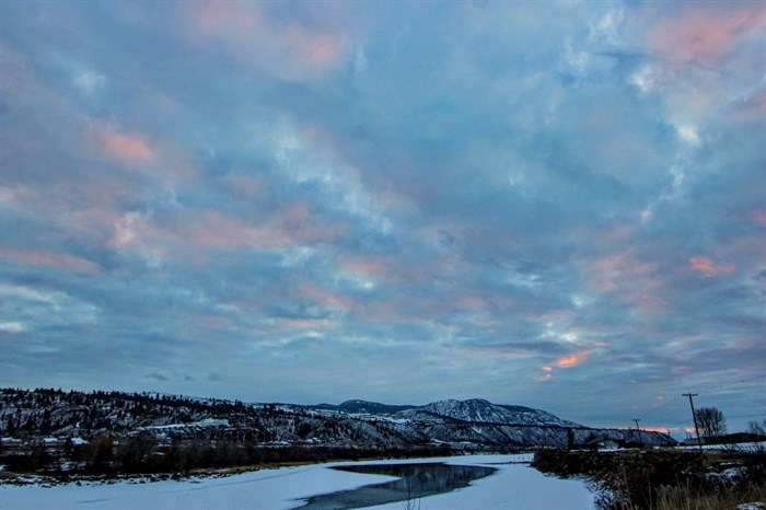iN PHOTOS: Rays of light push through dreary cloud cover in Okanagan, Kamloops | iNFOnews.ca