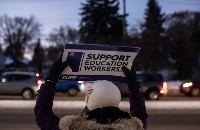 Edmonton school board, union for support staff head back to bargaining table | iNFOnews.ca Edmonton school board, union for support staff head back to bargaining table | iNFOnews.ca