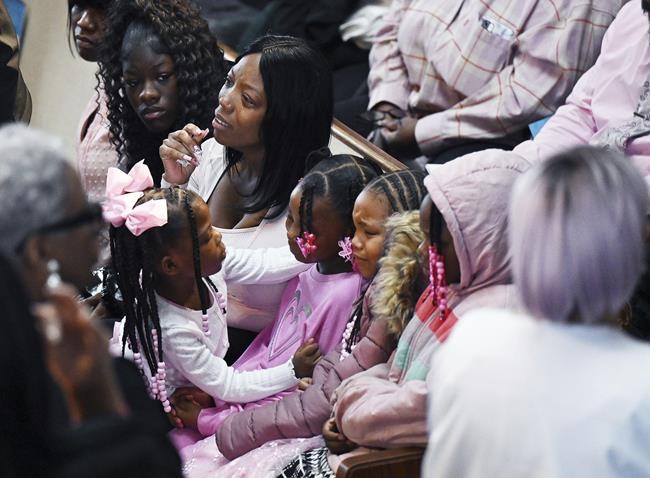 Detroit mayor says deaths of 2 kids in cold can't 'happen again,' orders more outreach | iNFOnews.ca Detroit mayor says deaths of 2 kids in cold can't 'happen again,' orders more outreach | iNFOnews.ca