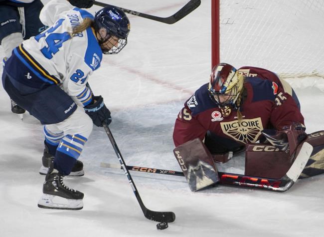 Victoire lean on Poulin, Desbiens to beat Sceptres 3-1 | iNFOnews.ca