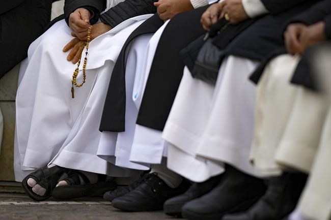 Vatican says Pope Francis continues to improve but his prognosis remains guarded | iNFOnews.ca
